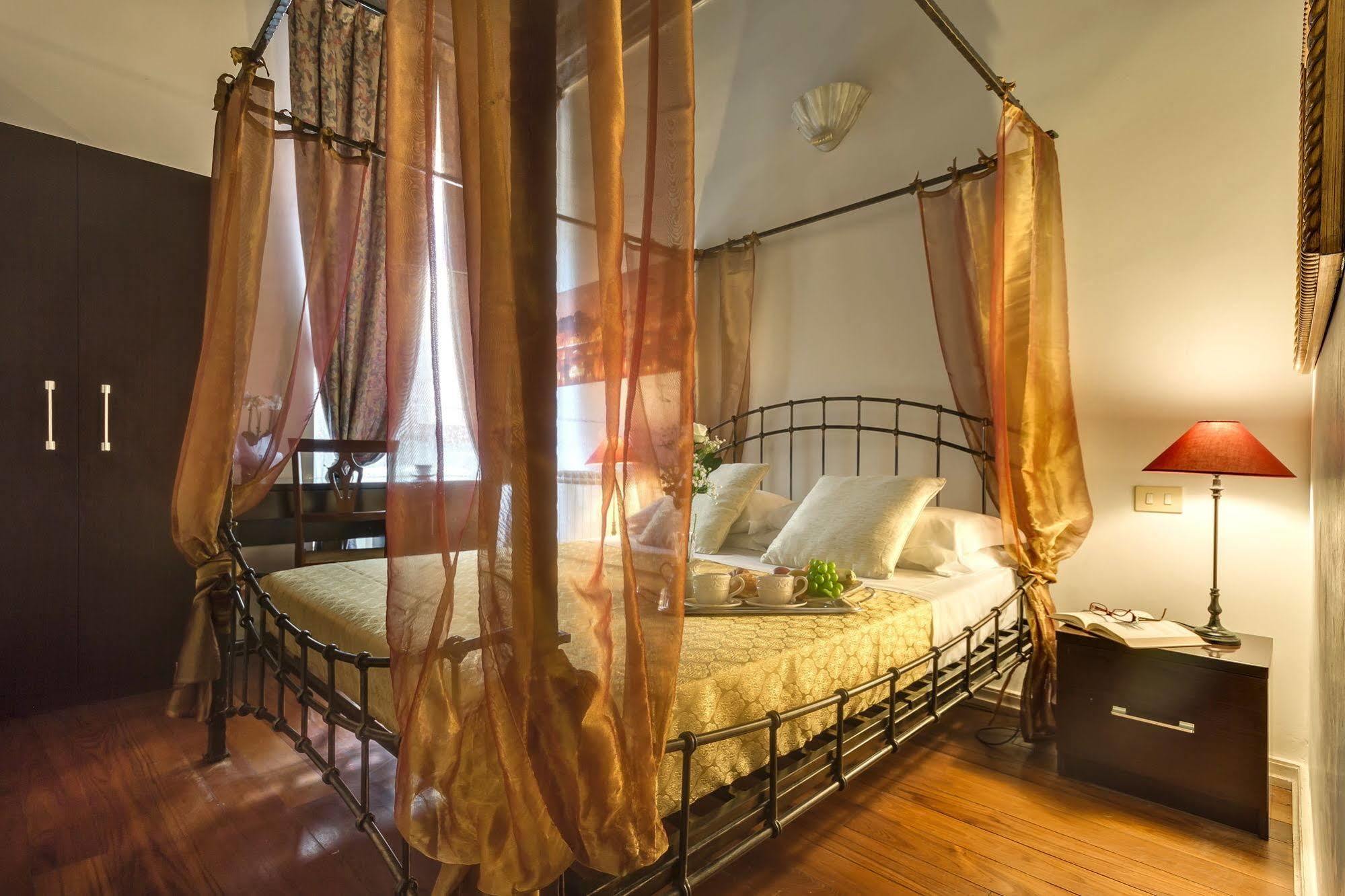 Tolentino 3* Rome