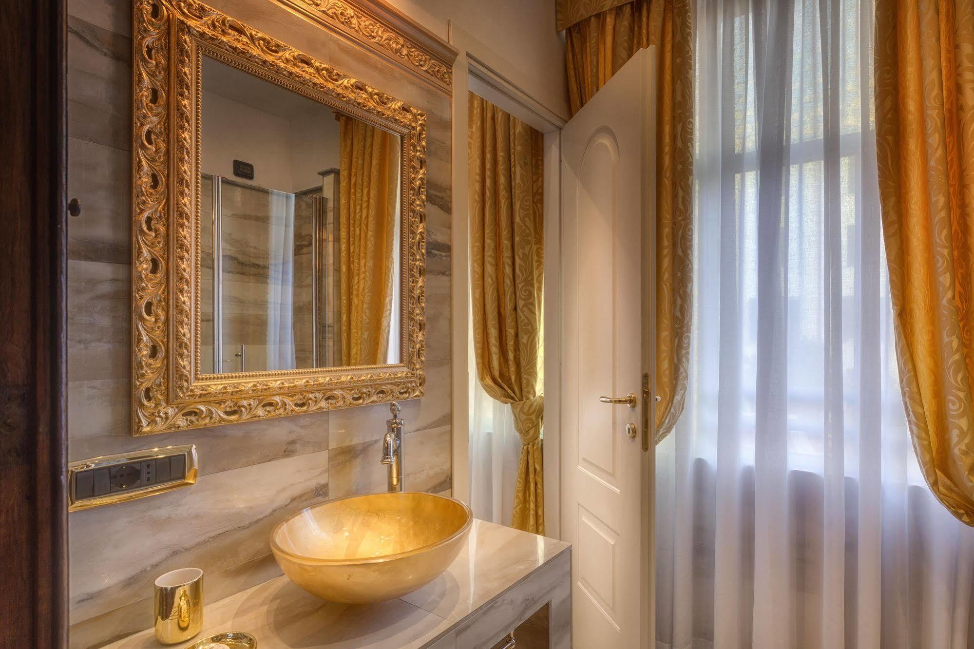 Tolentino 3* Rome